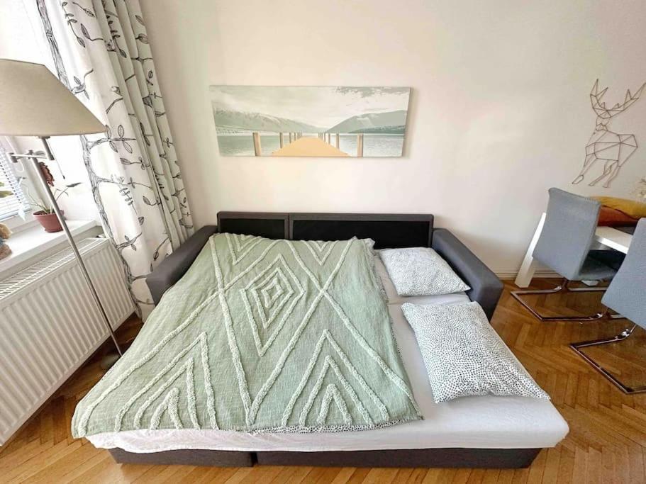 Bright And Central Suite With A Balcony Brno Bagian luar foto