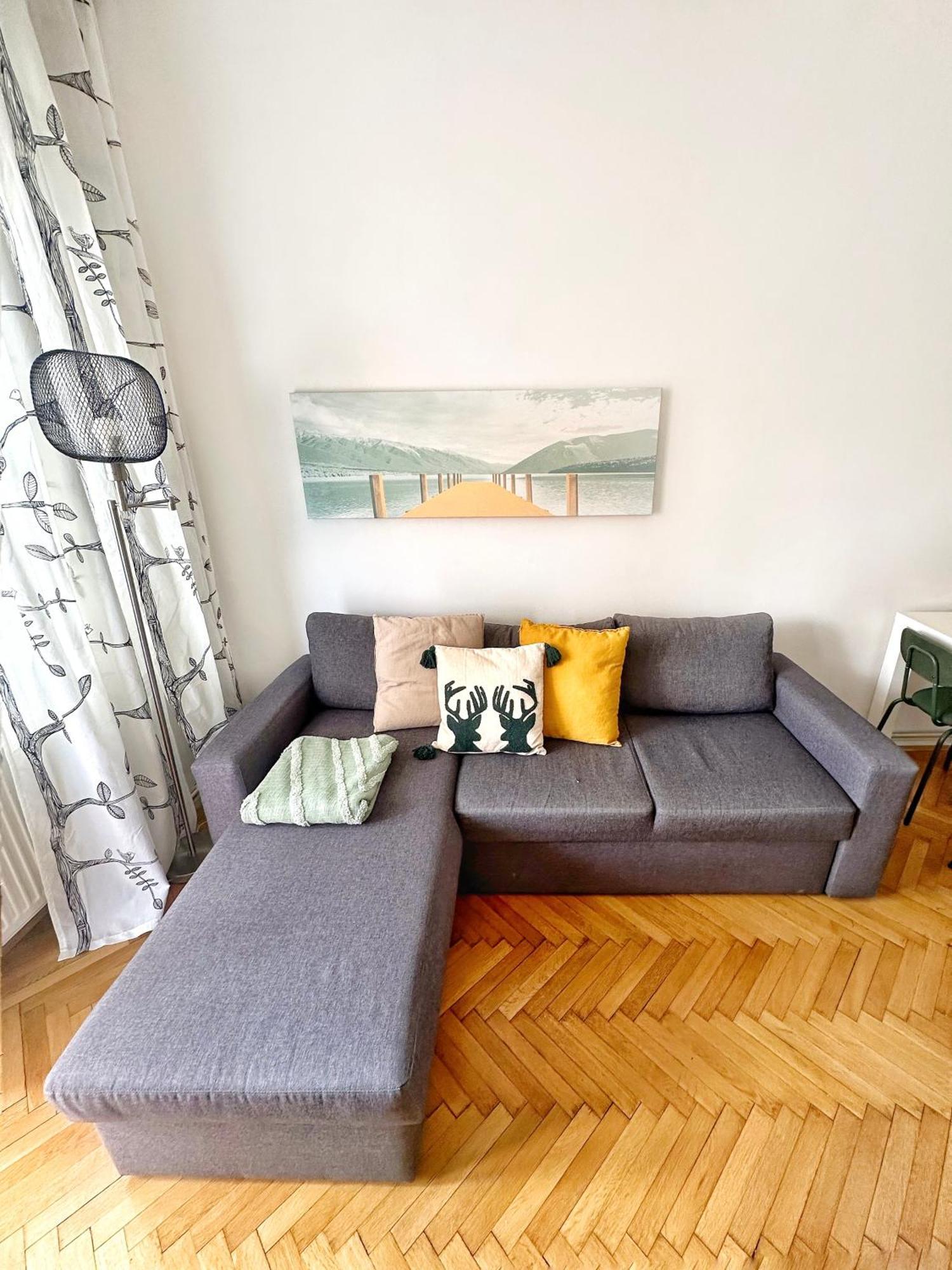 Bright And Central Suite With A Balcony Brno Bagian luar foto