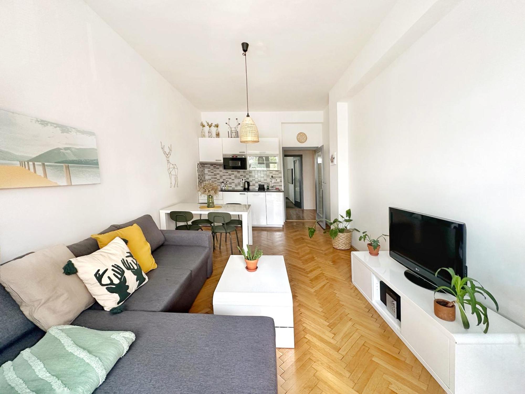 Bright And Central Suite With A Balcony Brno Bagian luar foto