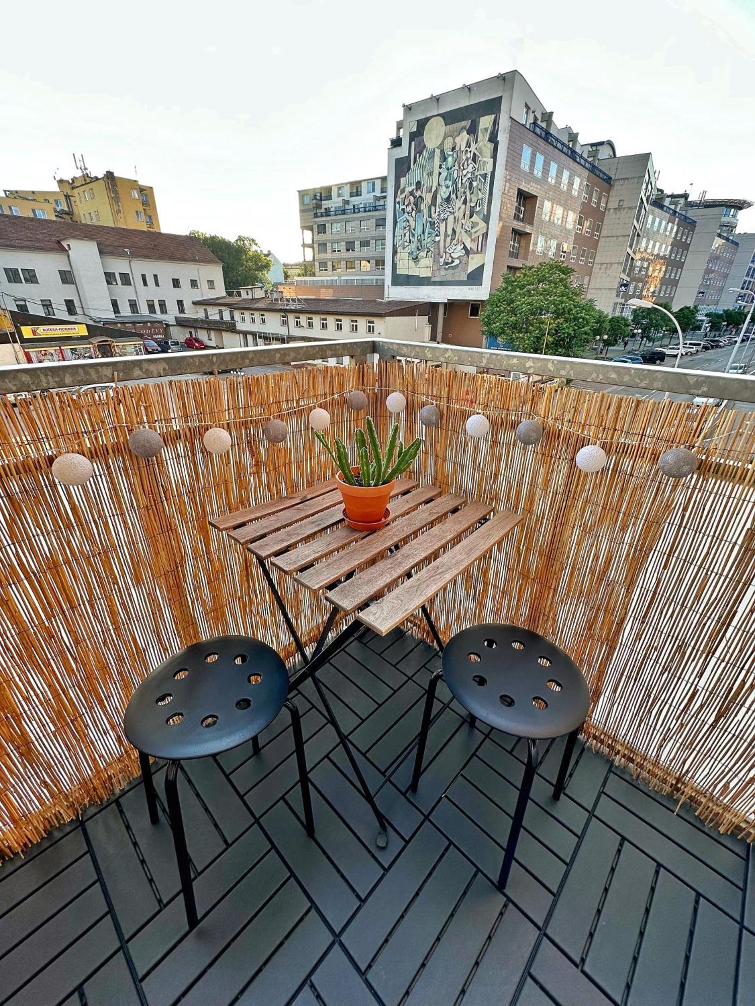 Bright And Central Suite With A Balcony Brno Bagian luar foto